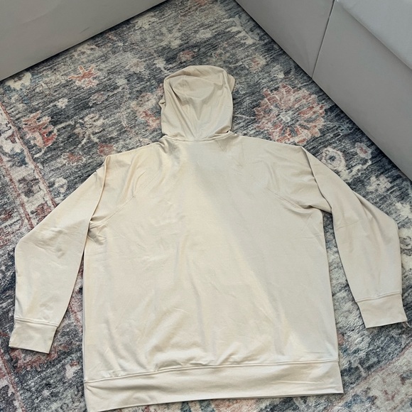 Vuori Halo Oversized Hoodie | Womens | Cream - Picture 5 of 5